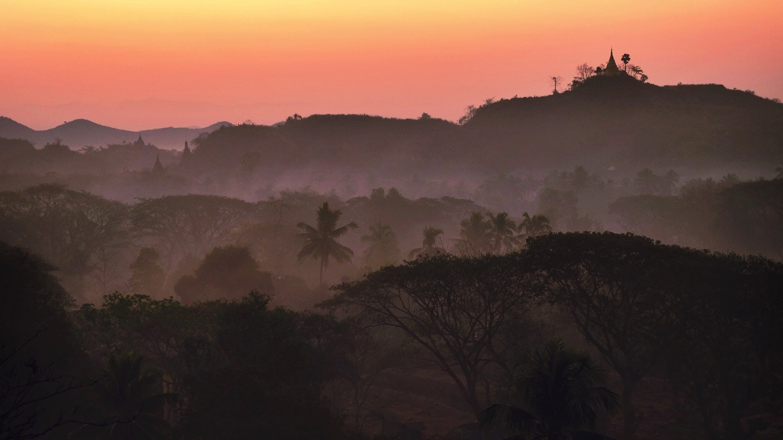 Des couches à Mrauk-U, Myanmar, 2015